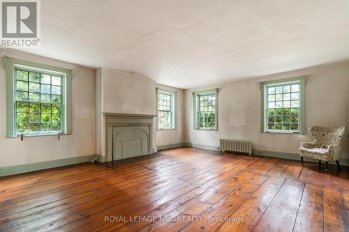 93 Queenston Street, Niagara-On-The-Lake (106 - Queenston), ON - Indoor Photo Showing Living Room