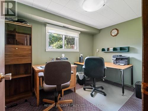 134 Champlain Drive N, Fort Erie (332 - Central), ON - Indoor Photo Showing Office