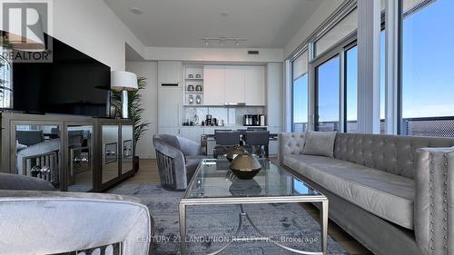 Ph206 - 138 Downes Street, Toronto, ON - Indoor Photo Showing Living Room