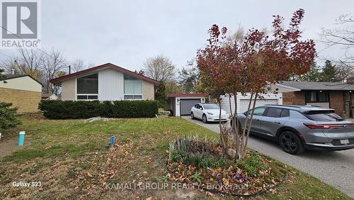 35 Starlight Crescent, Richmond Hill, ON - Outdoor