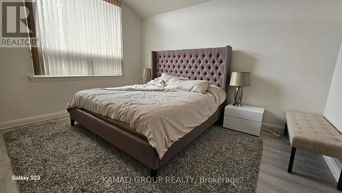 35 Starlight Crescent, Richmond Hill, ON - Indoor Photo Showing Bedroom