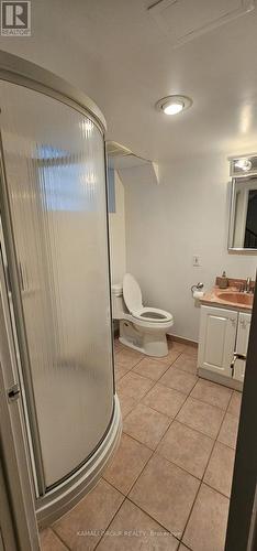 35 Starlight Crescent, Richmond Hill, ON - Indoor Photo Showing Bathroom