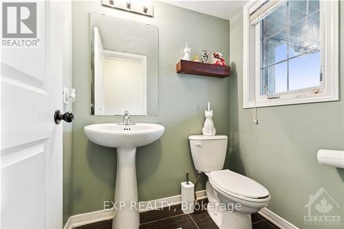 222 Kingswell Street, Ottawa, ON - Indoor Photo Showing Bathroom