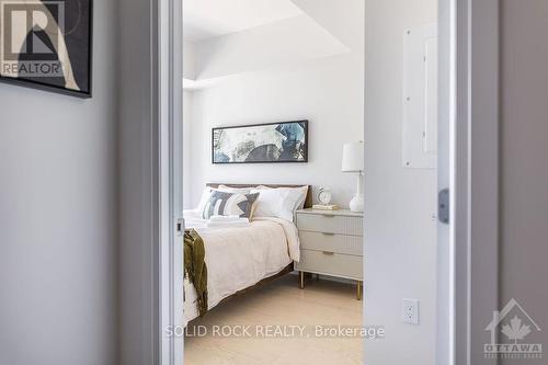 708 - 805 Carling Avenue, Ottawa, ON - Indoor Photo Showing Bedroom