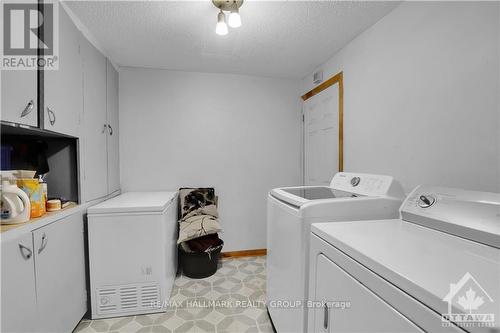 76 Stonehurst Avenue, Ottawa, ON - Indoor Photo Showing Laundry Room