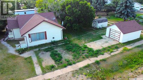 314 Railway Avenue, Neville, SK - Outdoor