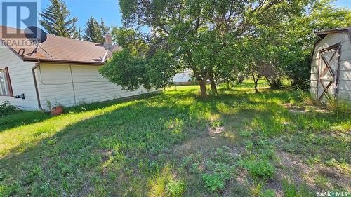 314 Railway Avenue, Neville, SK - Outdoor