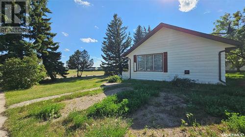 314 Railway Avenue, Neville, SK - Outdoor