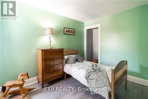 50 William Street, Hamilton, ON - Indoor Photo Showing Bedroom