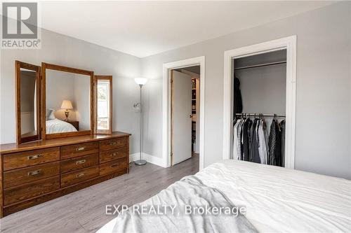 50 William Street, Hamilton, ON - Indoor Photo Showing Bedroom