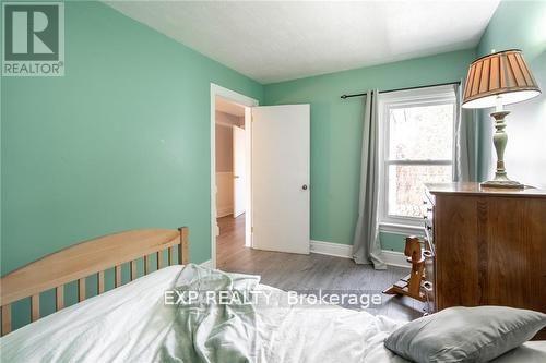 50 William Street, Hamilton, ON - Indoor Photo Showing Bedroom