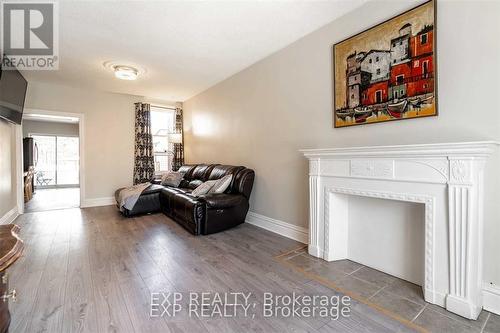 50 William Street, Hamilton, ON - Indoor Photo Showing Living Room With Fireplace