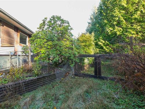 7832 Tozer Rd, Fanny Bay, BC 