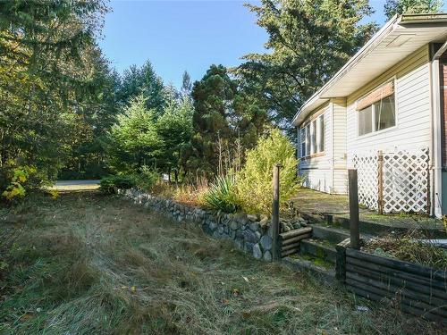 7832 Tozer Rd, Fanny Bay, BC 