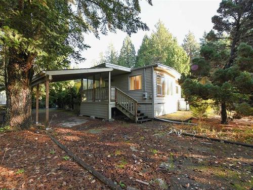 7832 Tozer Rd, Fanny Bay, BC 