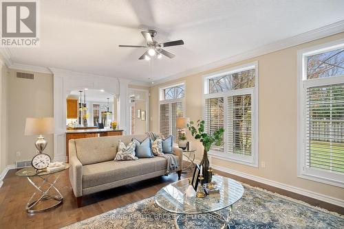 333 Rivertrace Close, London, ON - Indoor Photo Showing Living Room