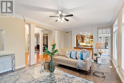 333 Rivertrace Close, London, ON - Indoor Photo Showing Living Room