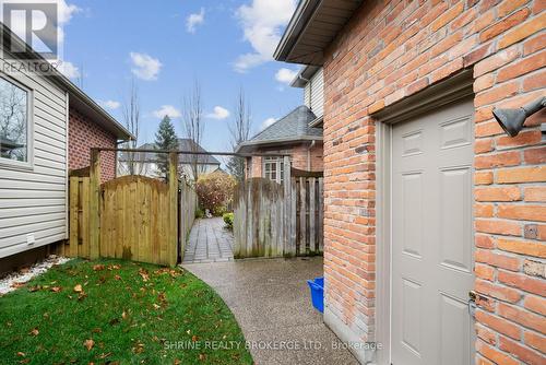 333 Rivertrace Close, London, ON - Outdoor With Exterior