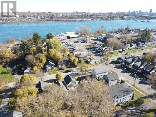 84 Waterloo Street, Fort Erie (332 - Central), ON - Outdoor With Body Of Water With View