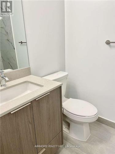 2806 - 32 Forest Manor Road, Toronto, ON - Indoor Photo Showing Bathroom