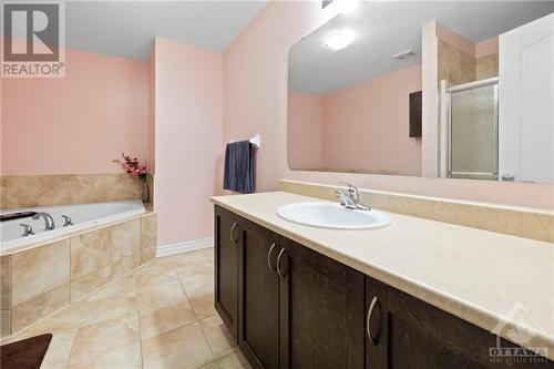 780 White Alder Avenue, Ottawa, ON - Indoor Photo Showing Bathroom