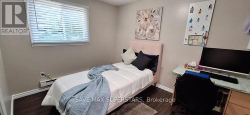 Upper - 305 Nelson Street, Barrie, ON - Indoor Photo Showing Bedroom