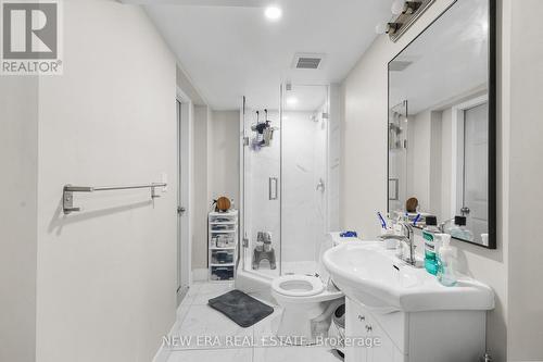 1376 Sheldon Street, Innisfil, ON - Indoor Photo Showing Bathroom