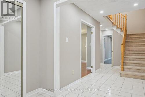 560 Marlatt Drive, Oakville, ON - Indoor Photo Showing Other Room