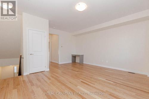 1453 National Common E, Burlington, ON - Indoor Photo Showing Other Room