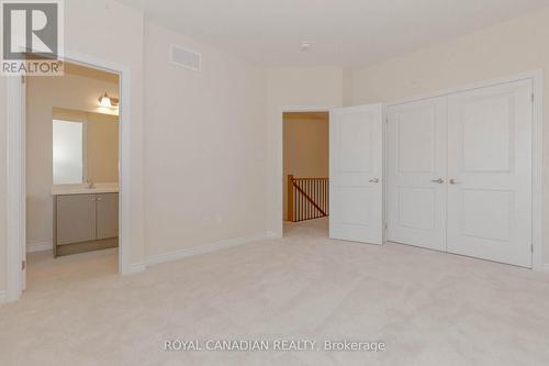 1453 National Common E, Burlington, ON - Indoor Photo Showing Other Room