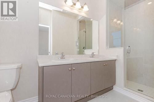 1453 National Common E, Burlington, ON - Indoor Photo Showing Bathroom