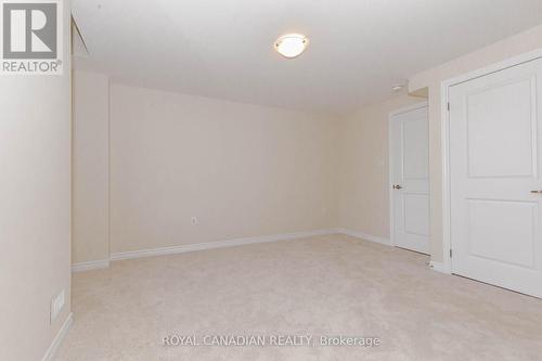 1453 National Common E, Burlington, ON - Indoor Photo Showing Other Room