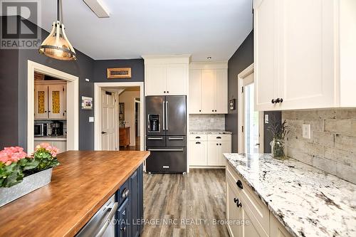 736 Chantler Road, Pelham (664 - Fenwick), ON - Indoor Photo Showing Kitchen