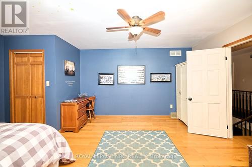 736 Chantler Road, Pelham (664 - Fenwick), ON - Indoor Photo Showing Bedroom