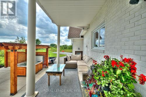 736 Chantler Road, Pelham (664 - Fenwick), ON - Outdoor With Deck Patio Veranda With Exterior