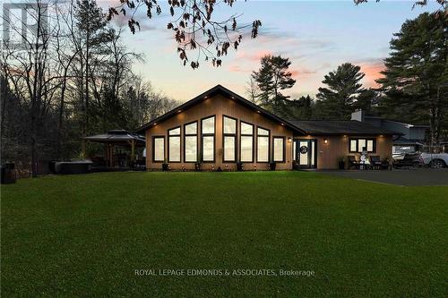 366 Burkes Road, Laurentian Hills, ON - Outdoor