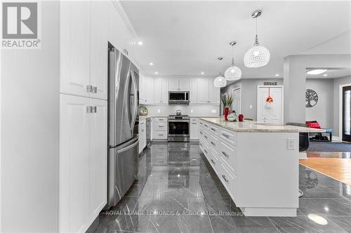 366 Burkes Road, Laurentian Hills, ON - Indoor Photo Showing Kitchen With Upgraded Kitchen