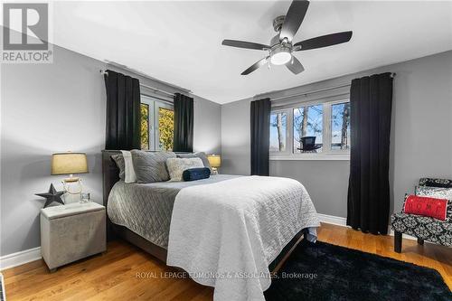 366 Burkes Road, Laurentian Hills, ON - Indoor Photo Showing Bedroom