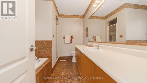 130 Edenbrook Hill Drive, Brampton, ON - Indoor Photo Showing Bathroom