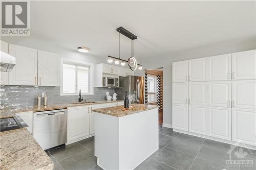 60 Rideaucrest Drive, Ottawa, ON - Indoor Photo Showing Kitchen With Upgraded Kitchen