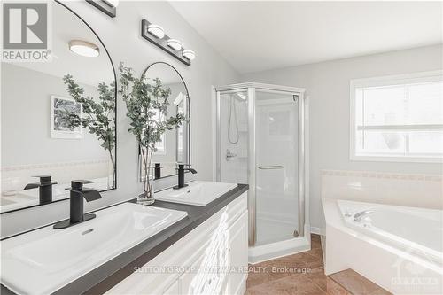 60 Rideaucrest Drive, Barrhaven (7710 - Barrhaven East), ON - Indoor Photo Showing Bathroom