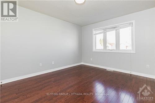 60 Rideaucrest Drive, Barrhaven (7710 - Barrhaven East), ON - Indoor Photo Showing Other Room