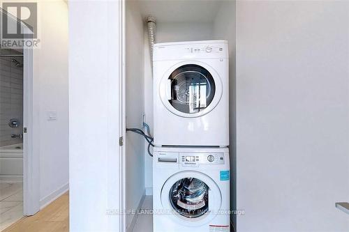 1209 - 30 Nelson Street, Toronto, ON - Indoor Photo Showing Laundry Room