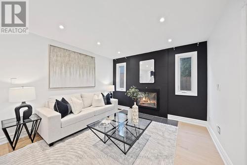 1760 Spruce Hill Road, Pickering, ON - Indoor Photo Showing Living Room