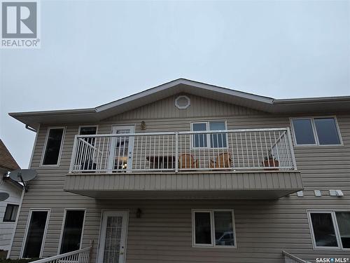 202 304 3Rd Avenue E, Watrous, SK - Outdoor With Balcony