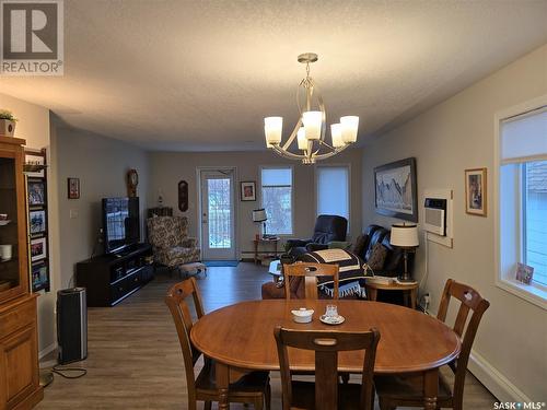 202 304 3Rd Avenue E, Watrous, SK - Indoor Photo Showing Dining Room