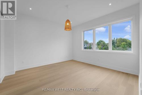 386A Rimilton Avenue, Toronto, ON - Indoor Photo Showing Other Room