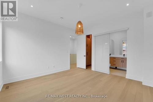 386A Rimilton Avenue, Toronto, ON - Indoor Photo Showing Other Room