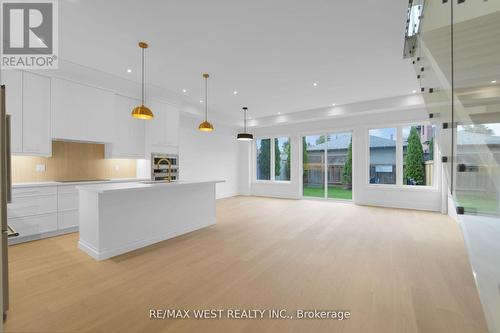 386A Rimilton Avenue, Toronto, ON - Indoor Photo Showing Kitchen