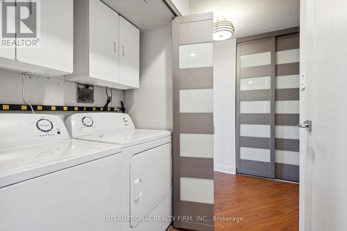 503 - 192 Jarvis Street, Toronto, ON - Indoor Photo Showing Laundry Room